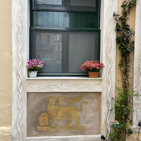 Q Rocco Apartments, Corfu Town 外观 照片