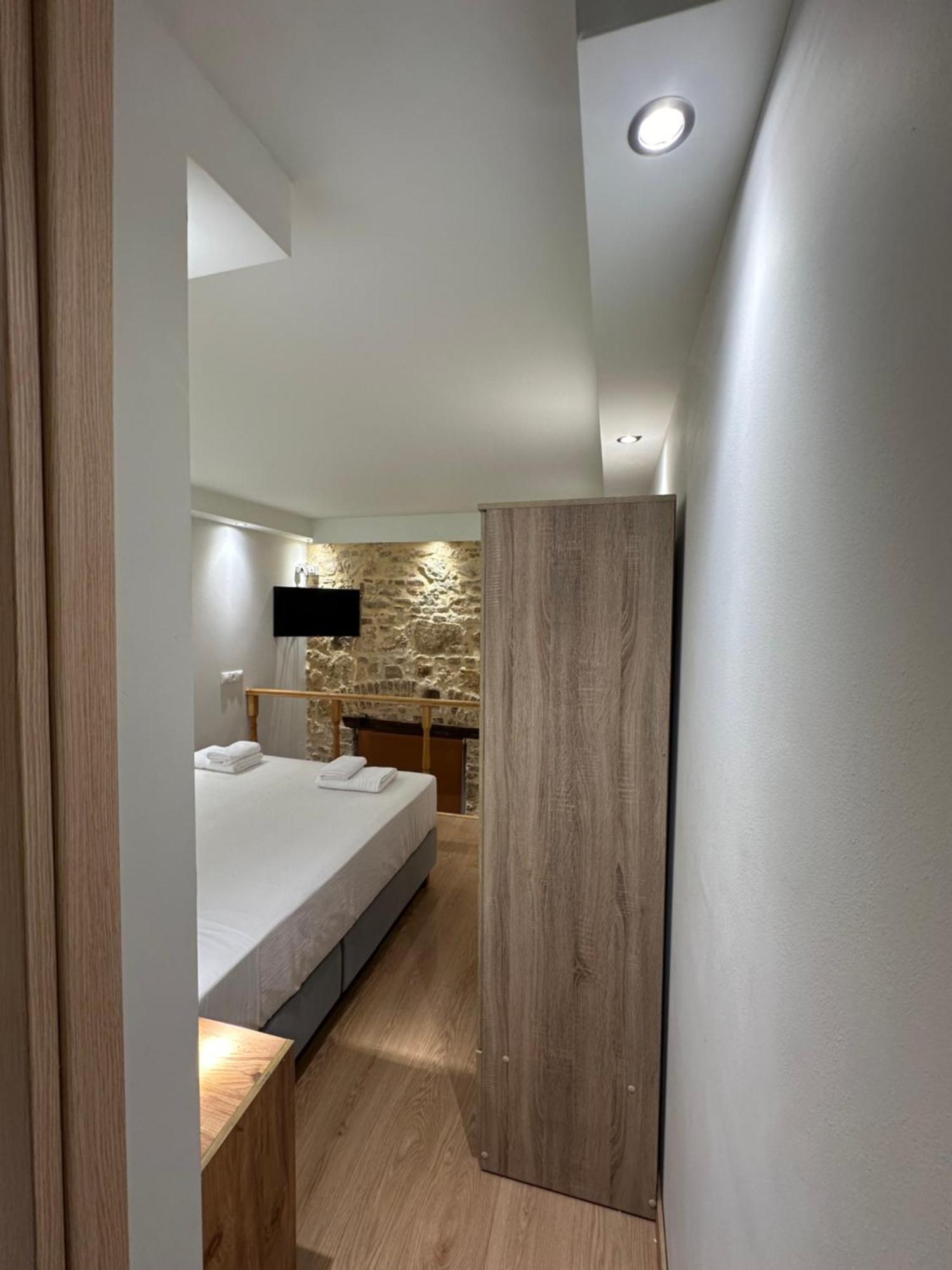 Q Rocco Apartments, Corfu Town 外观 照片