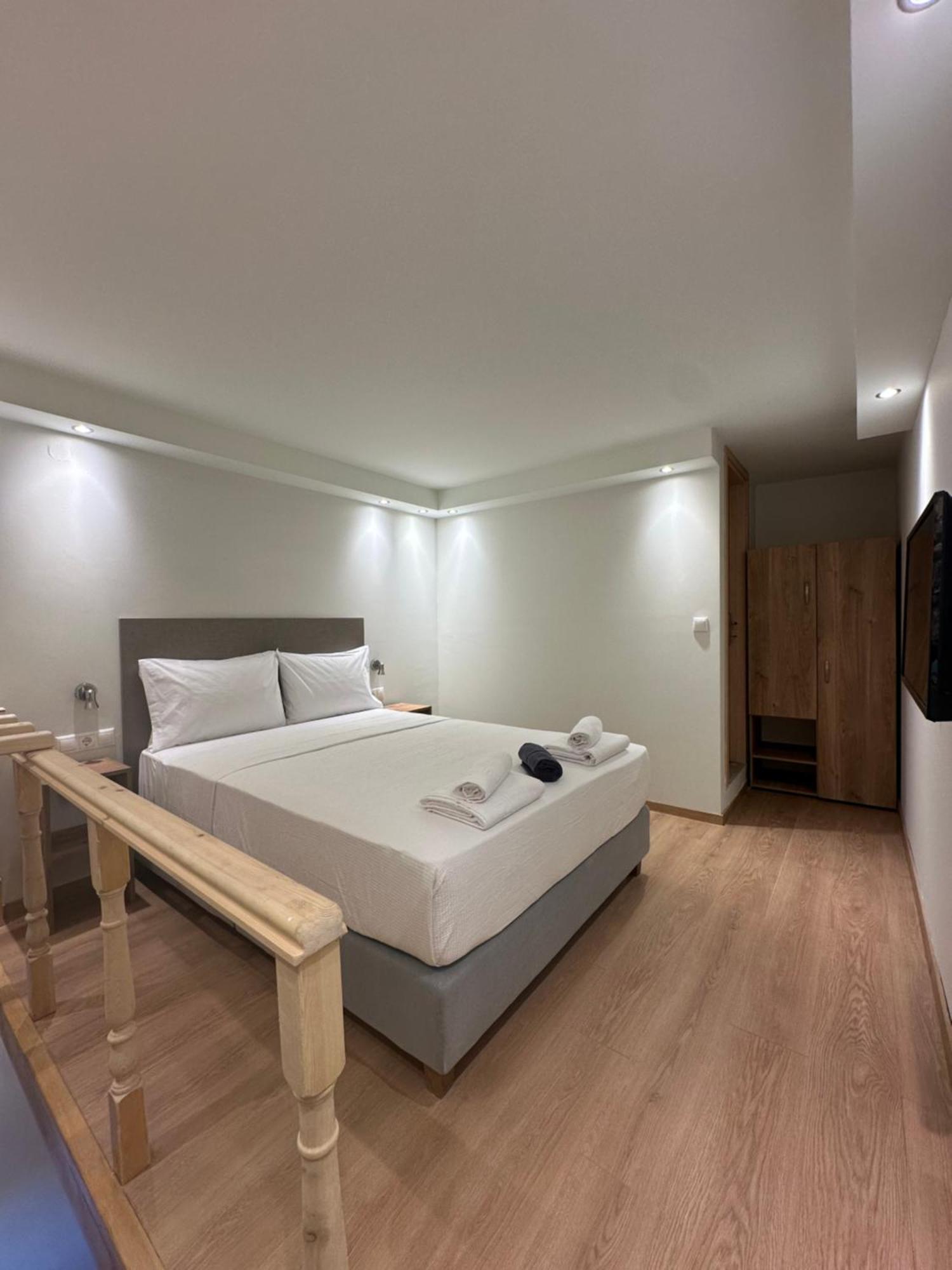 Q Rocco Apartments, Corfu Town 外观 照片