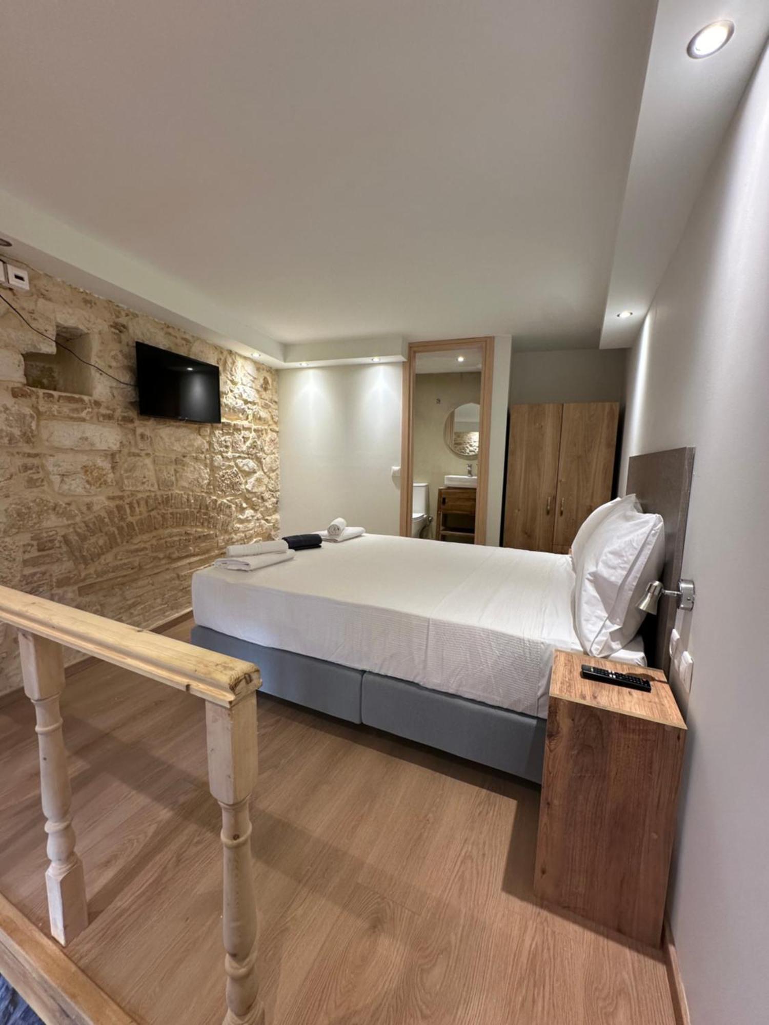 Q Rocco Apartments, Corfu Town 外观 照片