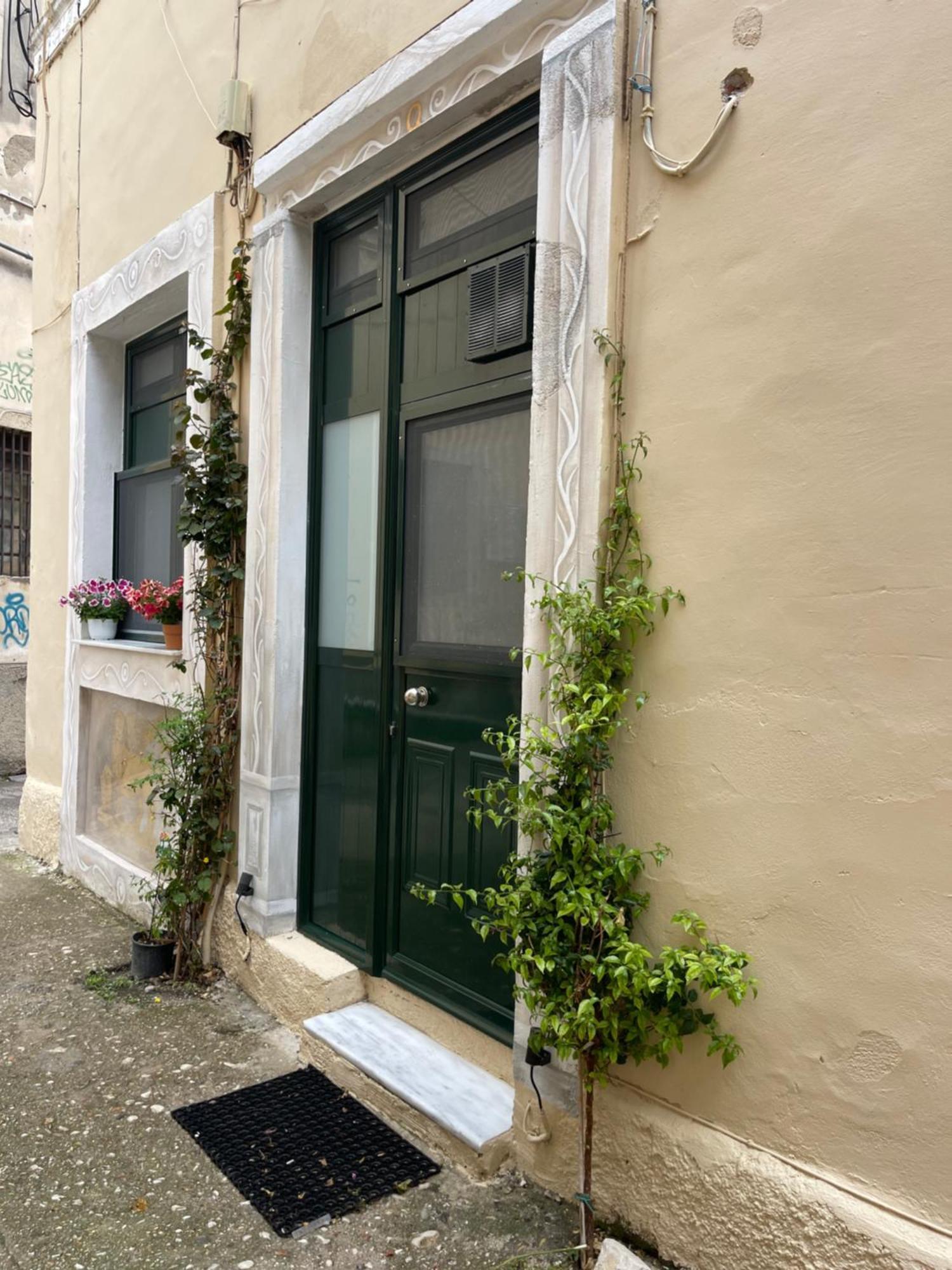 Q Rocco Apartments, Corfu Town 外观 照片