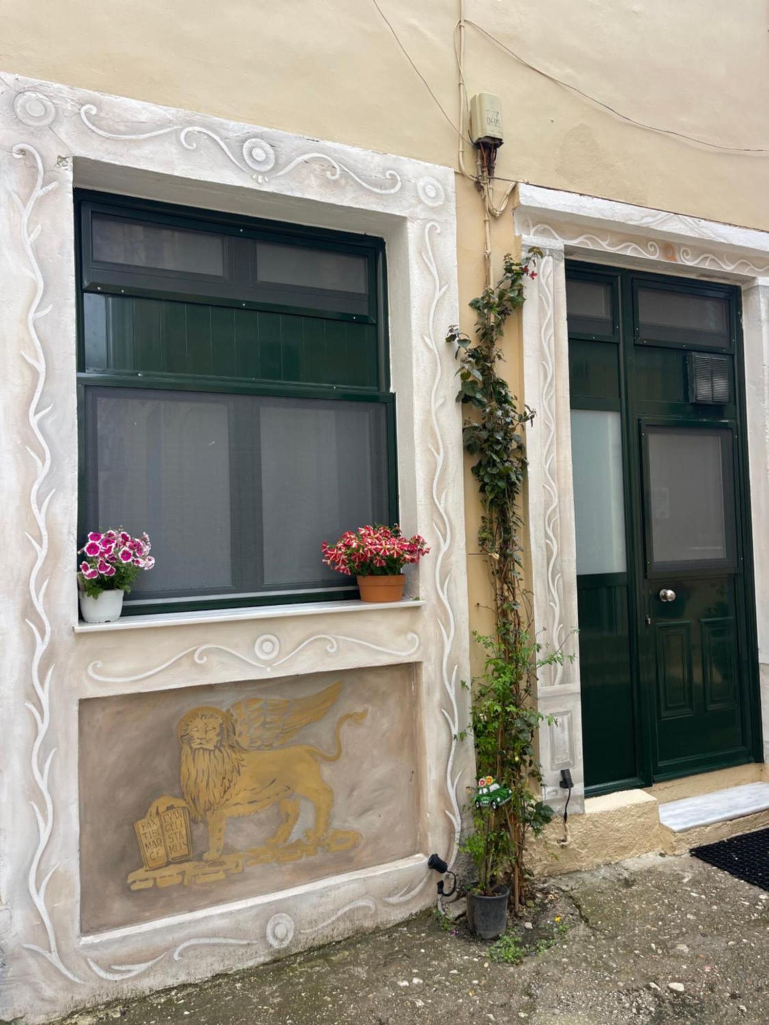 Q Rocco Apartments, Corfu Town 外观 照片
